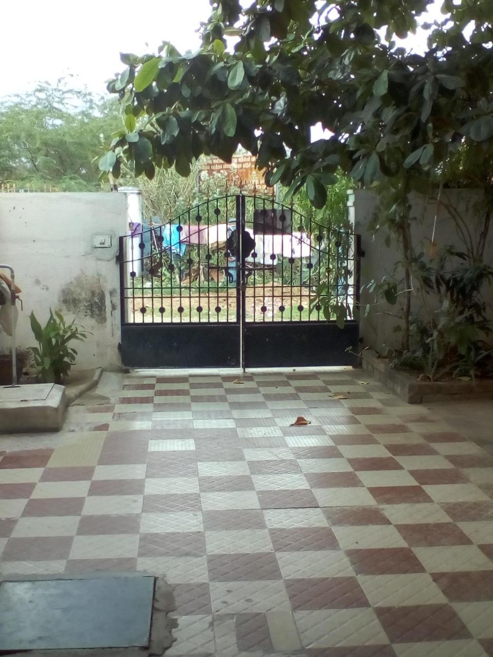 Sai Guest House Tiruvannāmalai Exterior foto